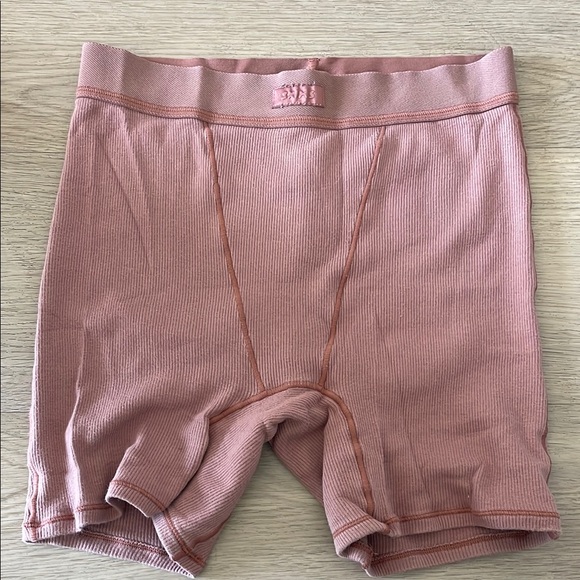 SKIMS Other - Skims Ribbed Shorts